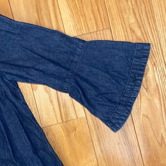 Draper James Chambray Ruffle Shift Dress, size 4, good used condition - Picture 8 of 9